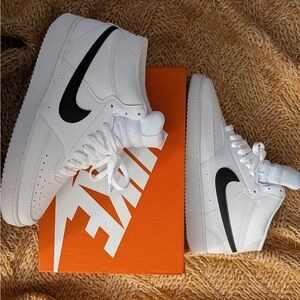 Nike Court Vision Mids